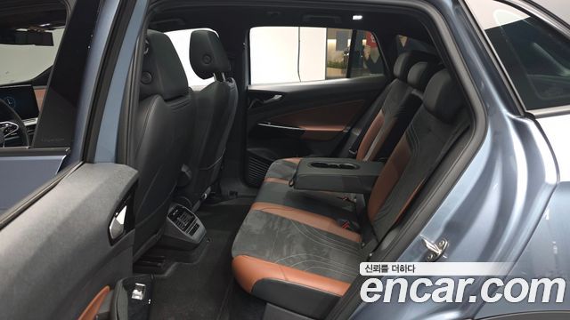 Volkswagen ID.4 2023 — photo 17