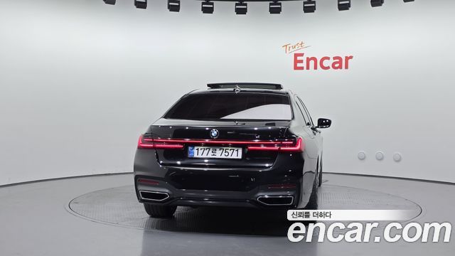 BMW 7-Series 2020 — photo 4