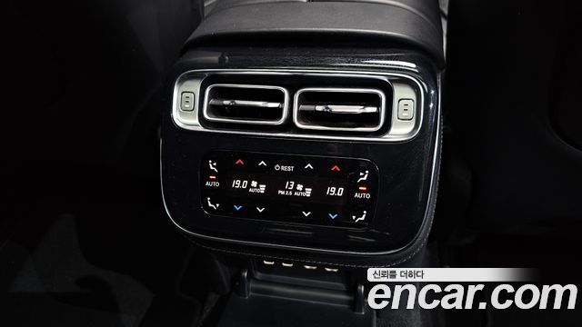 Mercedes-Benz S-Class 2022 — photo 28