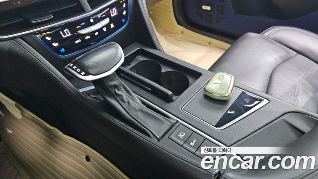 Cadillac CT6 2016 — photo 9