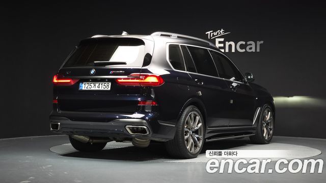 BMW X7 2020 — photo 2