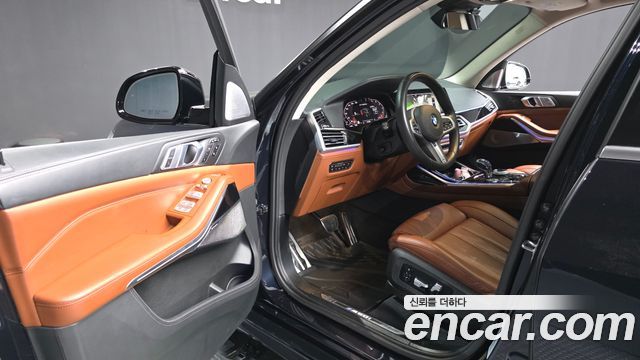 BMW X7 2020 — photo 10