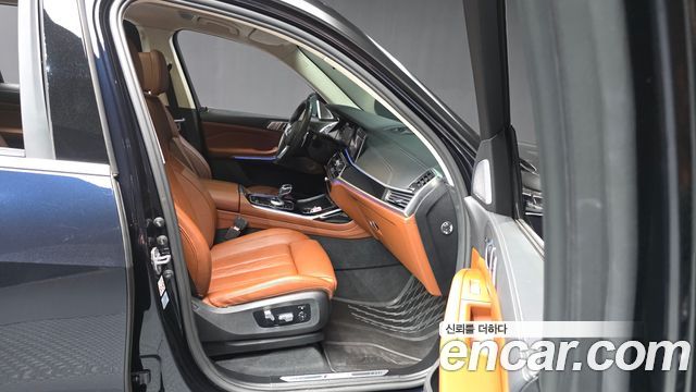 BMW X7 2020 — photo 11