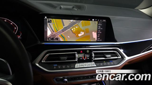 BMW X7 2020 — photo 14