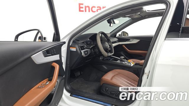 Audi A4 2023 — photo 13
