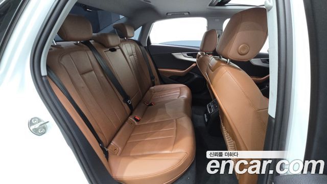 Audi A4 2023 — photo 18