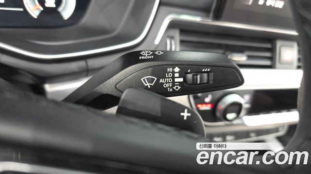 Audi A4 2023 — photo 24