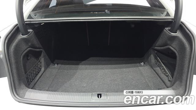 Audi A4 2023 — photo 26