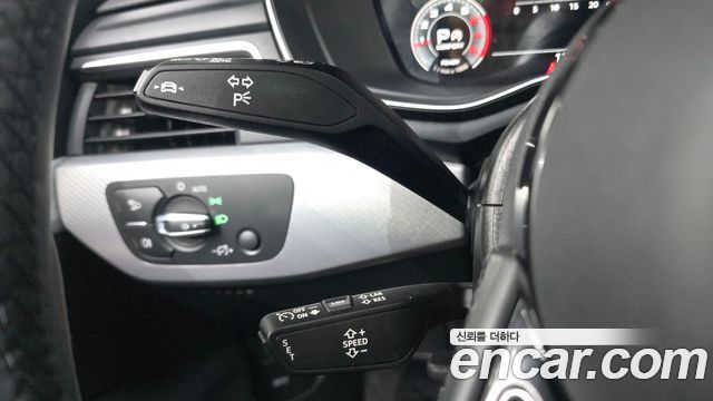Audi A4 2023 — photo 29