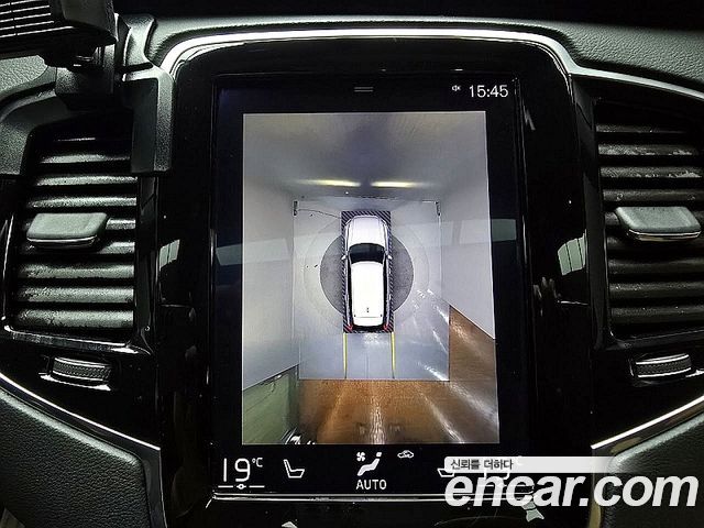 Volvo XC90 2019 — photo 13