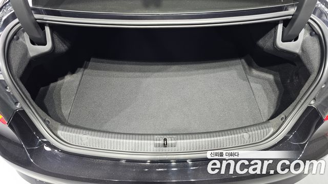 Renault Korea SM6 2019 — photo 20