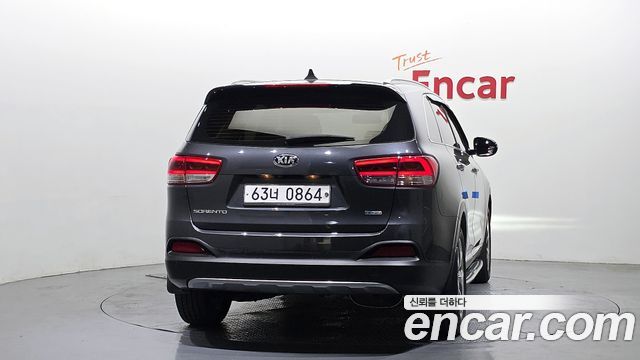 Kia Sorento 2016 — photo 4