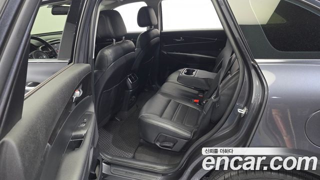Kia Sorento 2016 — photo 18