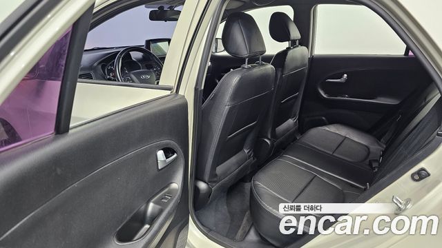 Kia morning 2015 — photo 16
