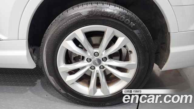 Audi Q7 2019 — photo 5