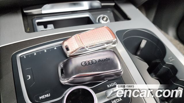 Audi Q7 2019 — photo 15