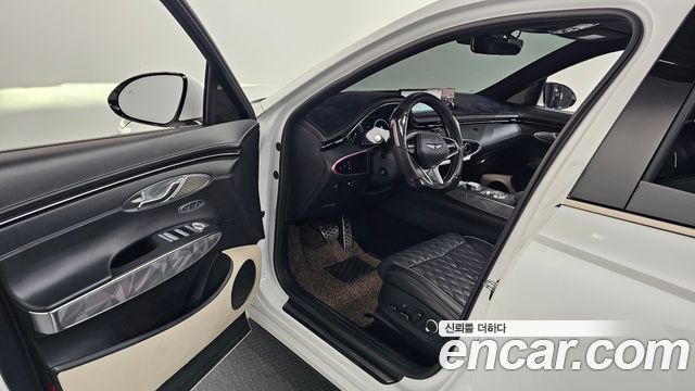 Genesis GV70 2021 — photo 13