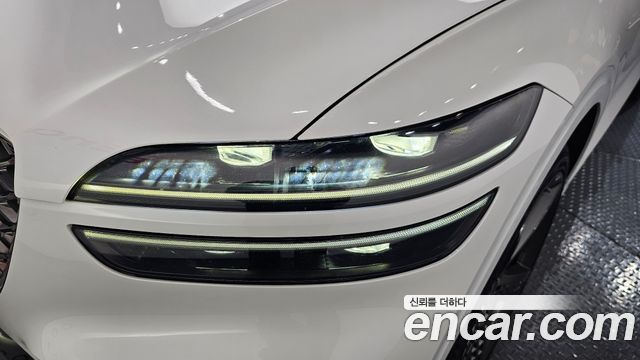 Genesis GV70 2021 — photo 8