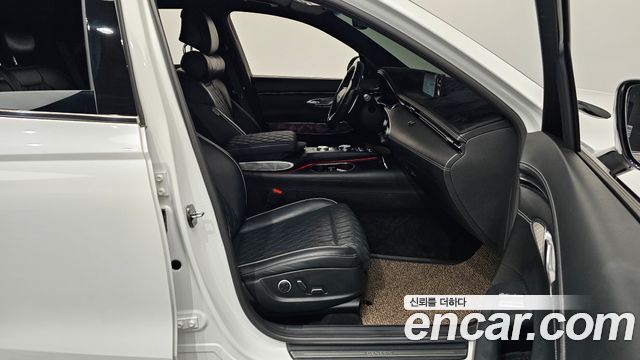 Genesis GV70 2021 — photo 16