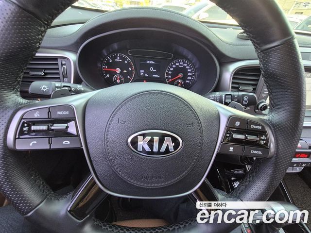 Kia Sorento 2019 — photo 9