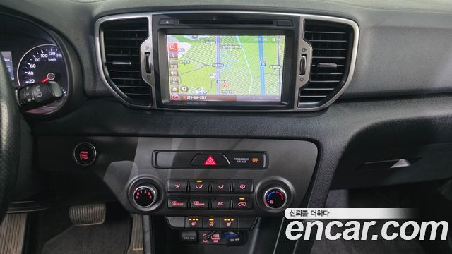 Kia Sportage 2016 — photo 14