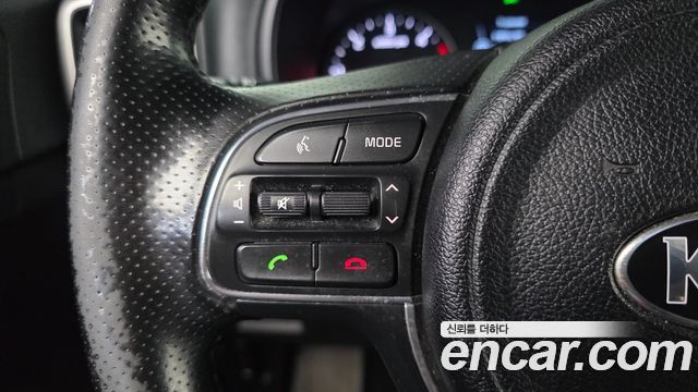 Kia Sportage 2016 — photo 17