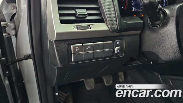 KG Mobility Rexton 2018 — photo 16