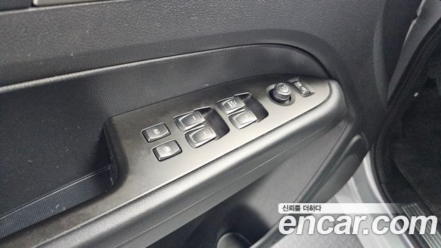 KG Mobility Rexton 2018 — photo 17