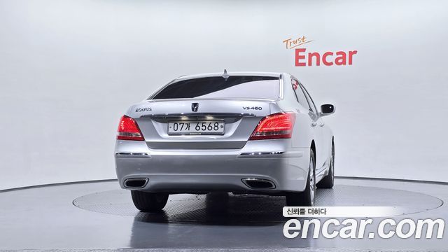 Hyundai Equus 2010 — photo 4