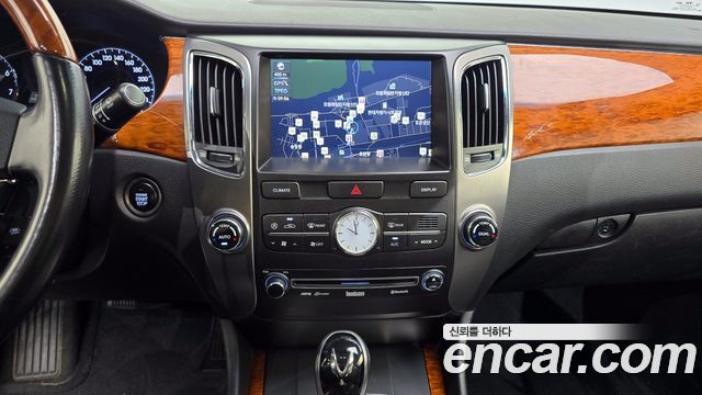 Hyundai Equus 2010 — photo 14