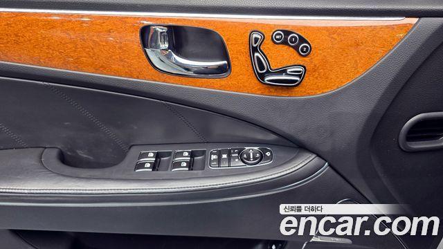 Hyundai Equus 2010 — photo 19