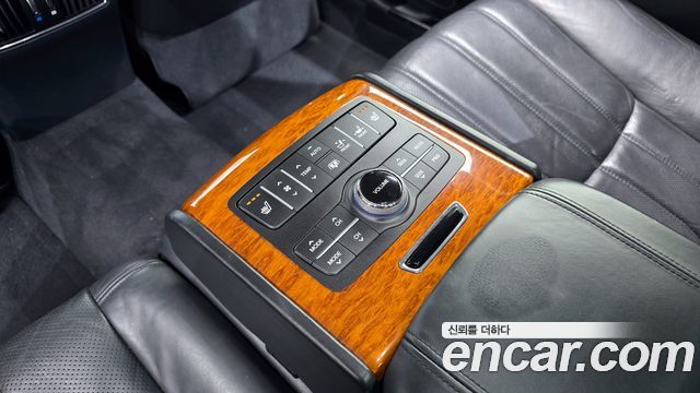 Hyundai Equus 2010 — photo 20