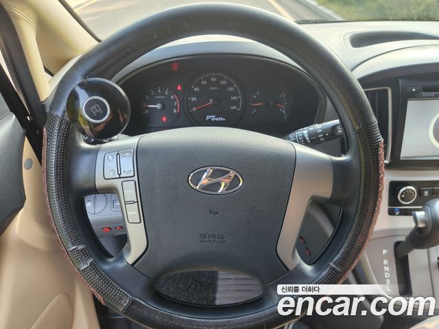 Hyundai Starex 2018 — photo 10