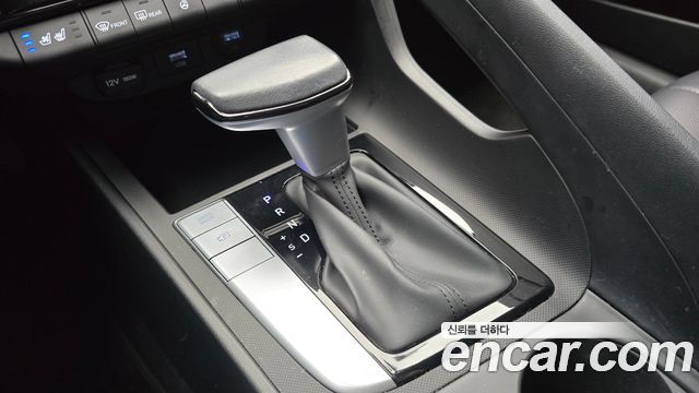 Hyundai AVANTE 2023 — photo 12