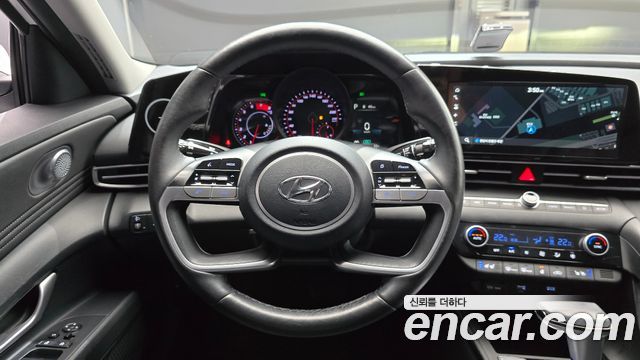 Hyundai AVANTE 2023 — photo 18