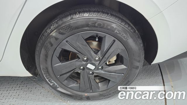 Hyundai AVANTE 2023 — photo 7