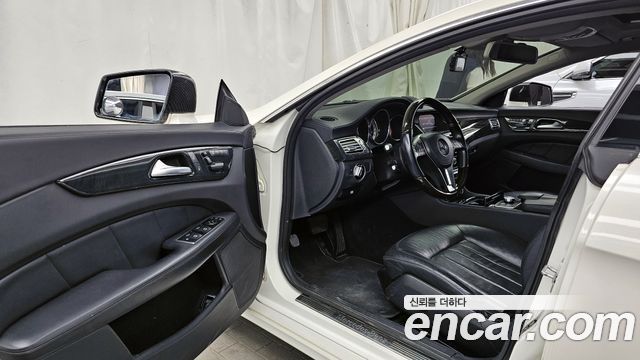 Mercedes-Benz CLS-Class 2013 — photo 10