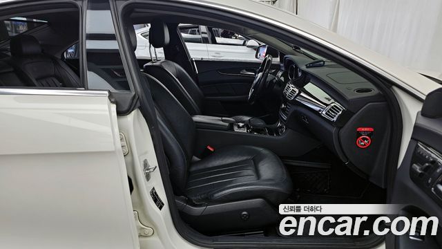 Mercedes-Benz CLS-Class 2013 — photo 11