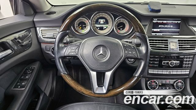 Mercedes-Benz CLS-Class 2013 — photo 13