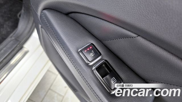 Mercedes-Benz CLS-Class 2013 — photo 19