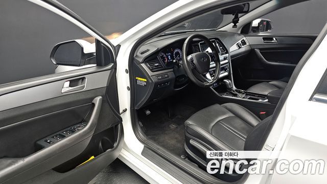 Hyundai Sonata 2019 — photo 10