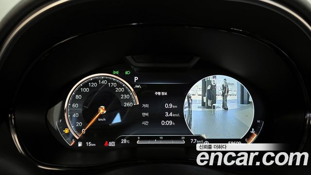 Genesis GV70 2021 — photo 11