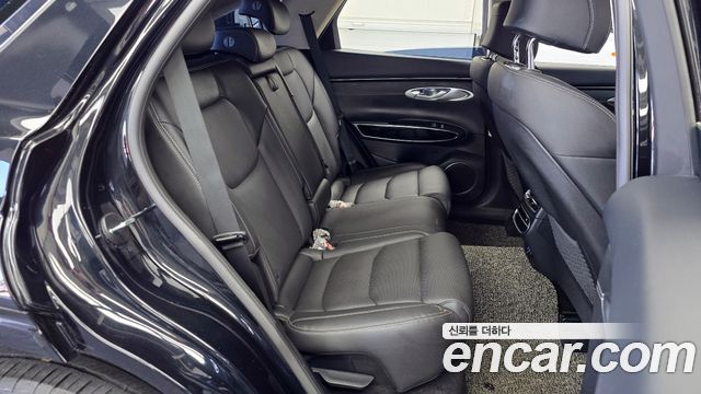 Genesis GV70 2021 — photo 17