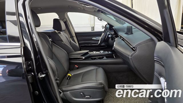 Genesis GV70 2021 — photo 16