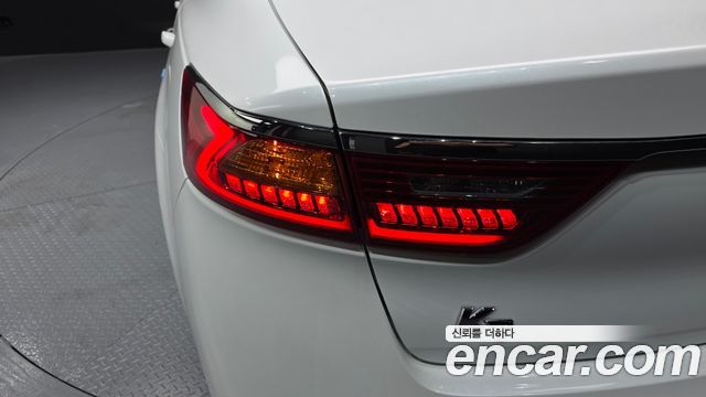 Kia K7 2017 — photo 9