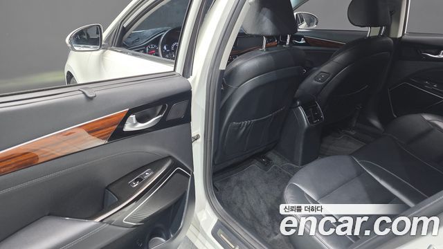 Kia K7 2017 — photo 27