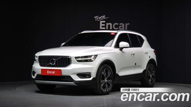 Volvo XC40 2020 — photo 1