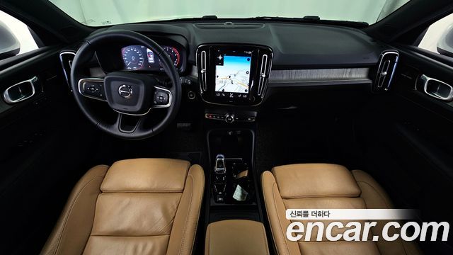 Volvo XC40 2020 — photo 10