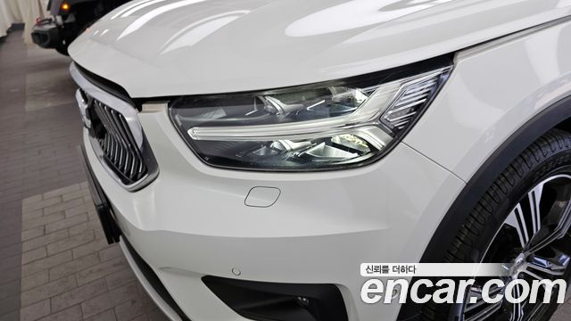 Volvo XC40 2020 — photo 8