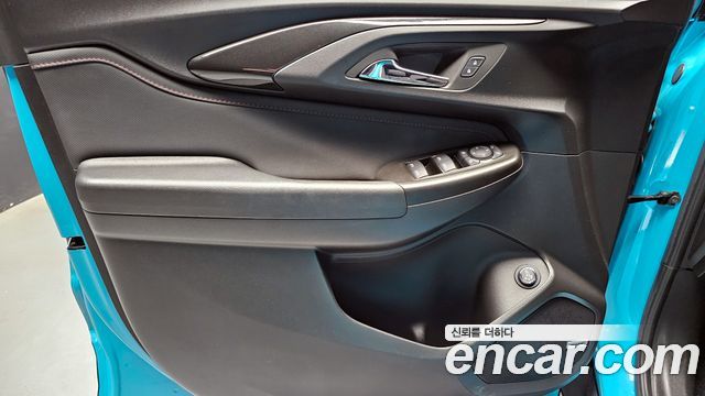 Chevrolet Korea Trailblazer 2022 — photo 14